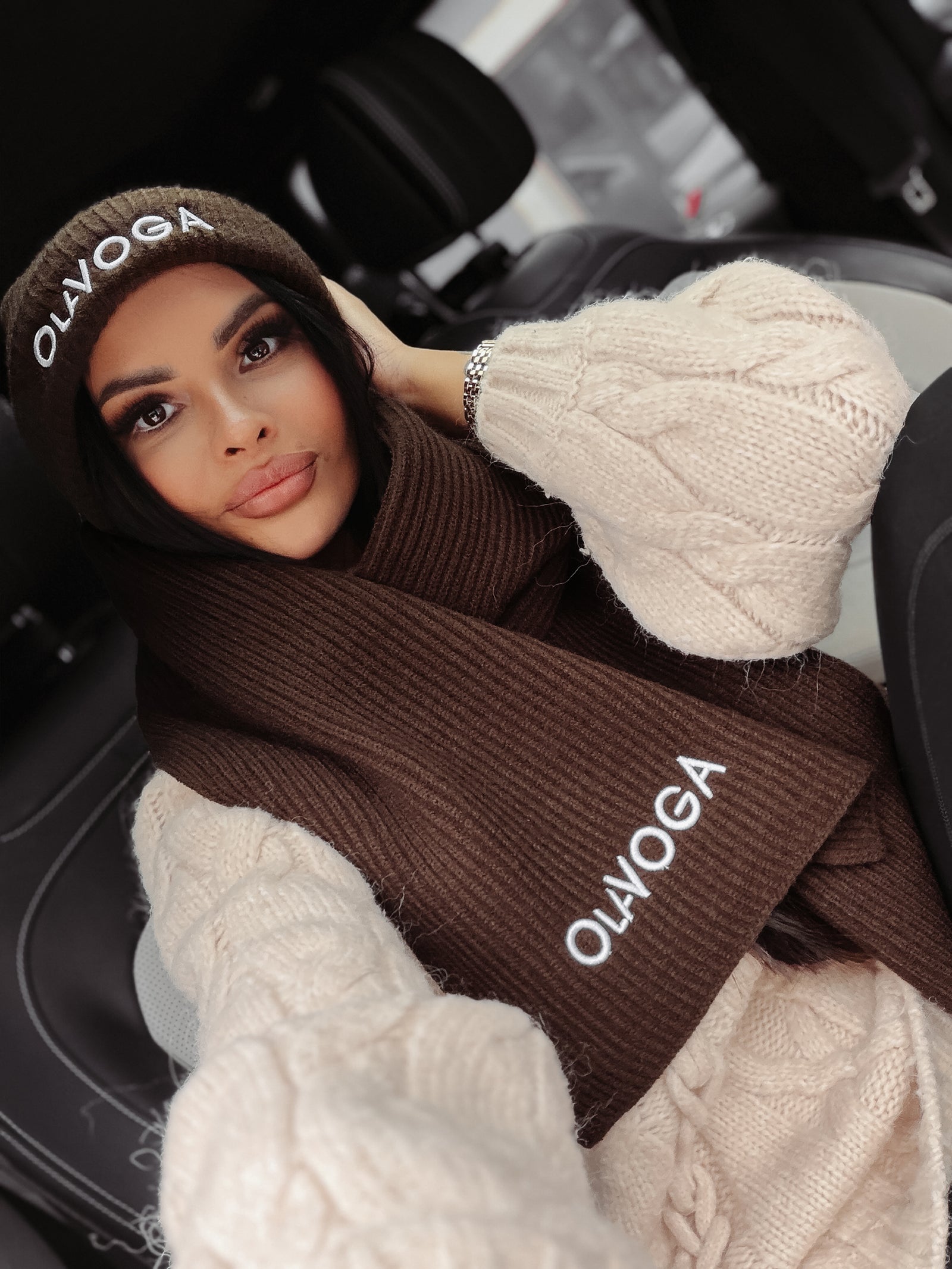 VIVAMITO knitted scarf brown